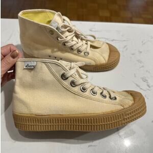 Novesta Star Dribble High Top Cream and Gum Sole Sneaker, EU 37, Size US 7, NWOT